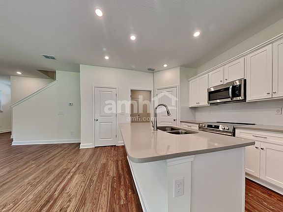4th image of 8567 Belfort Landing Dr