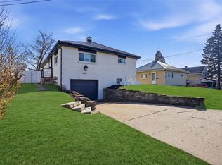 2833 Oak St, Bethel Park, PA 15102