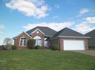 2600 Reinford Dr, Newburgh, IN