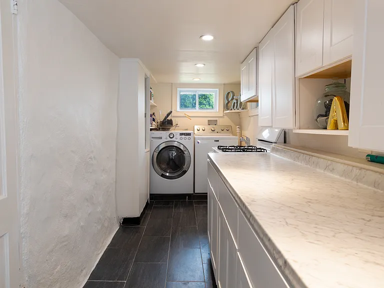 1510 Park Ave — Photo 32