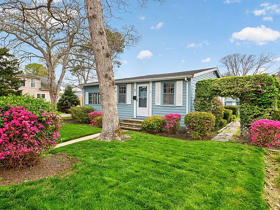 4th image of 61 Silver Beach Avenue