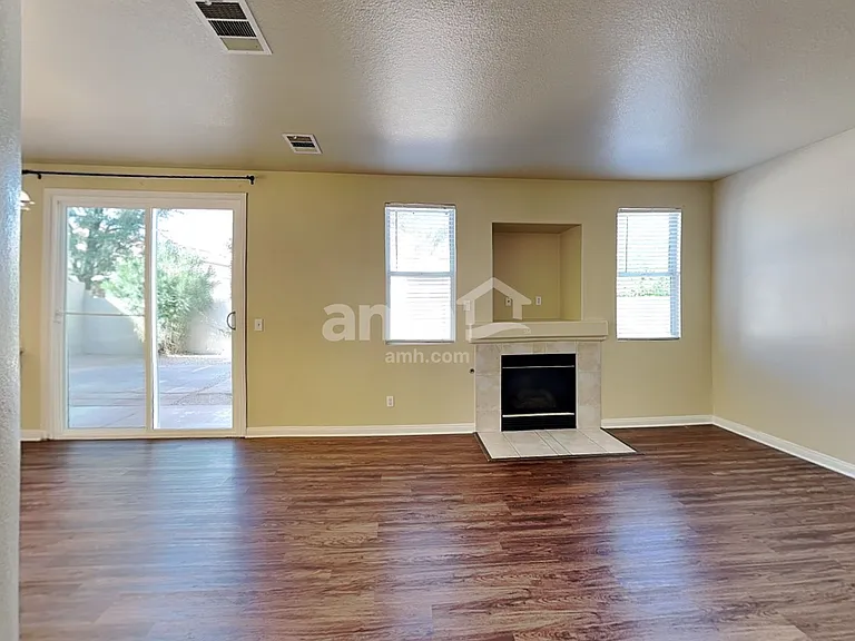 924 Country Skies Ave — Photo 7
