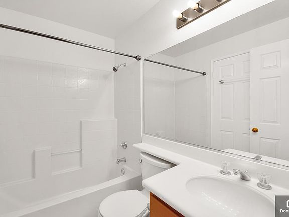 5th image of 21848 S Vermont Ave Unit 4