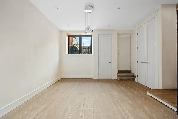 Sold by Compass | media 16