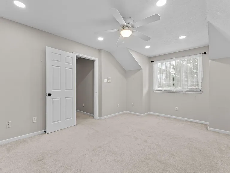 1602 Seminole St — Photo 34
