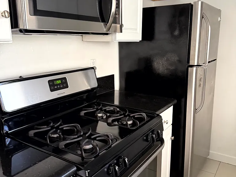 5044 W Maplewood Ave #8 — Photo 31