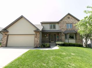7215 Beaver Hollow Cir, Lincoln, NE 68516