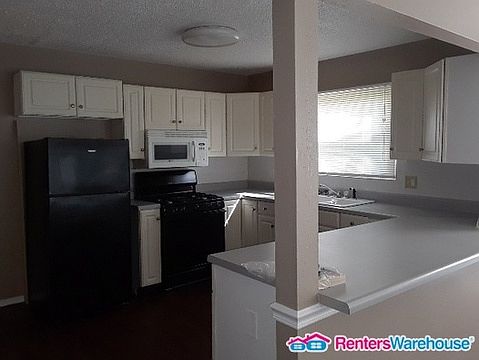 3rd image of 2260 Buttercup Dr