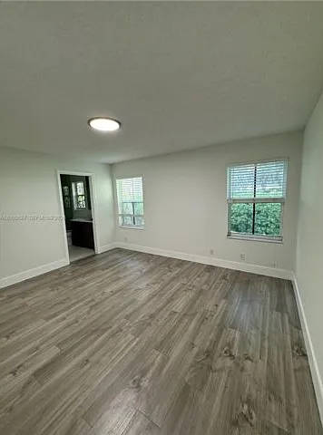 4136 Pine Ridge Ln — Photo 12