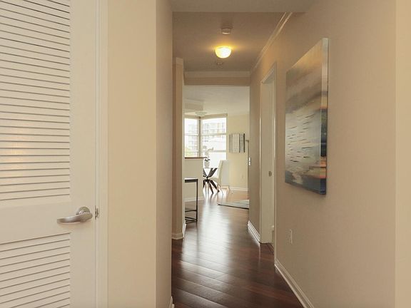 4th image of 1701 Jackson St APT 606