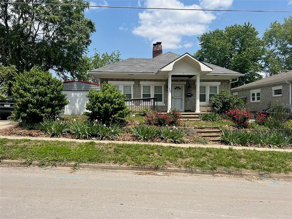 500 W 22nd St, Higginsville, MO 64037 MLS 2478880 Zillow