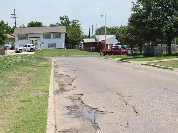 4th image of 5314 NW Liberty Ave