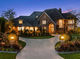 18313 Nicklaus Way, Eden Prairie, MN 55347