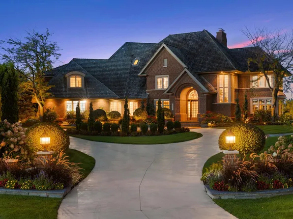 18313 Nicklaus Way, Eden Prairie, MN 55347