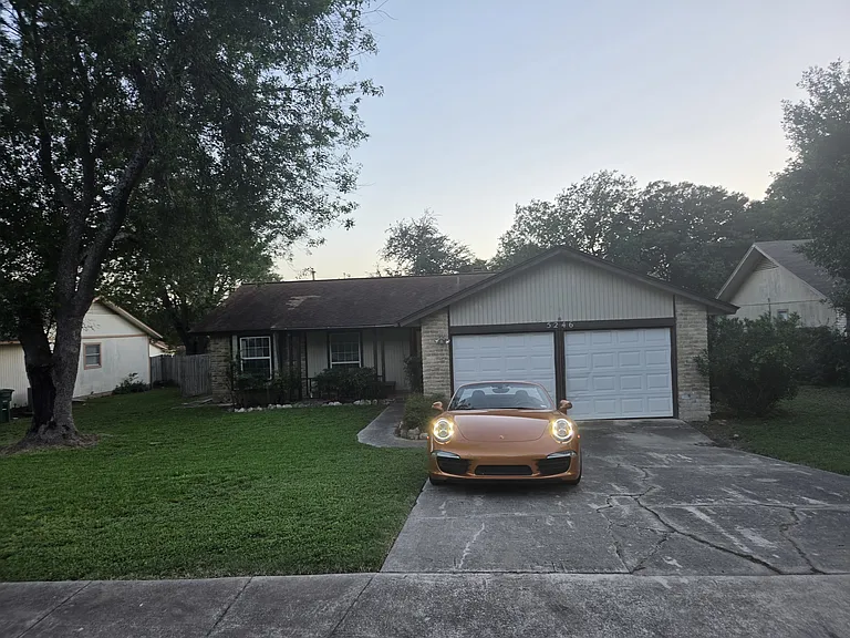 5246 Galacino St — Photo 11