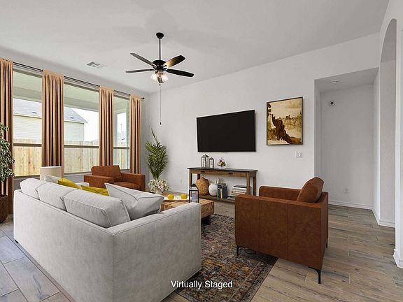 3rd image of 10115 Harry St