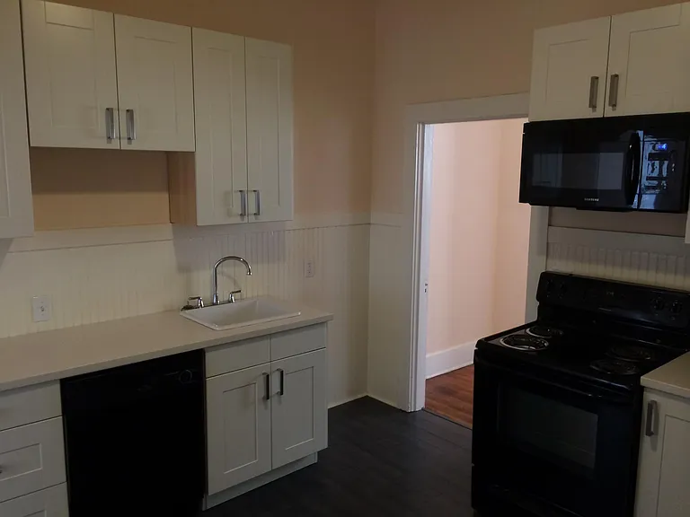 643 Lakeland Dr #3 — Photo 4