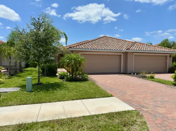 2563 Vine Ave, Naples, FL 34120