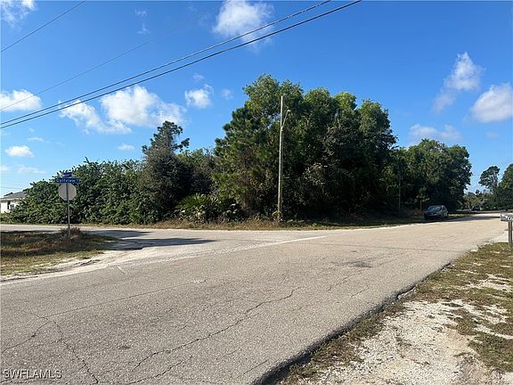 2nd image of 4767/4769 Golfview Blvd
