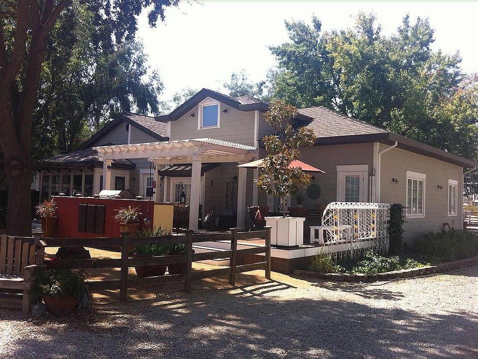 2nd image of 8373 Carmencita Ave