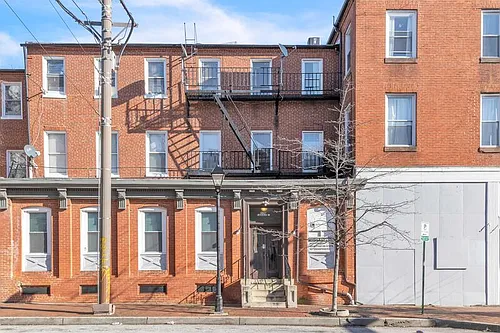 226 W Monument St #1R Photo 1