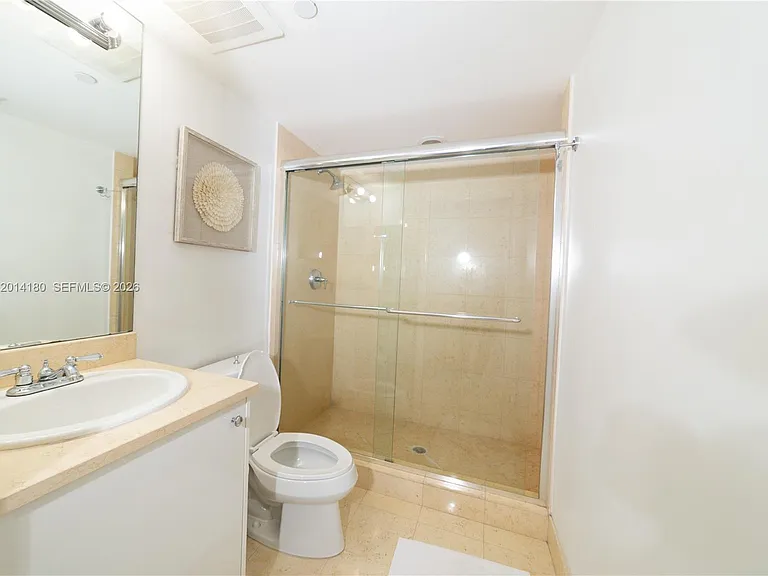 20000 Country Club Dr #1001 — Photo 20