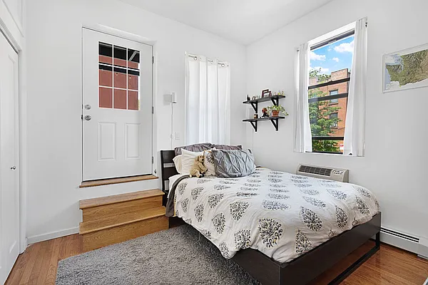 Rented by Compass | media 4