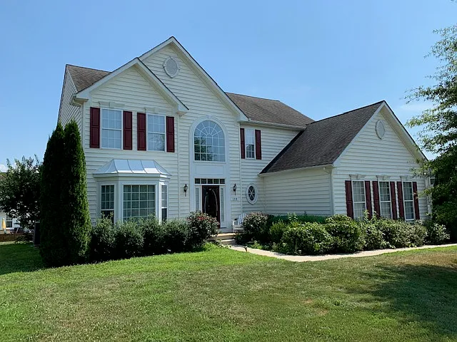109 Adela Way photo 1
