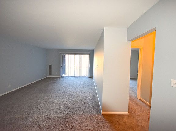 3rd image of 245 S Park Ln Unit 201