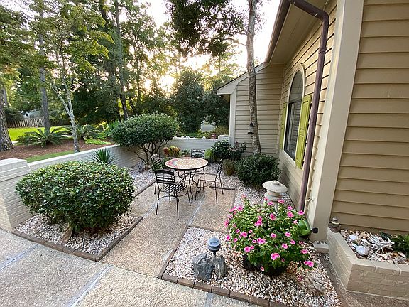 3rd image of 6416 Green Arbor Ln