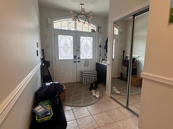 3rd image of 8 Littleriver Ct