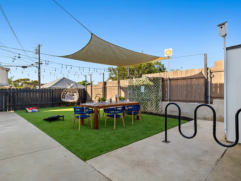 1221 Vega St — Photo 21