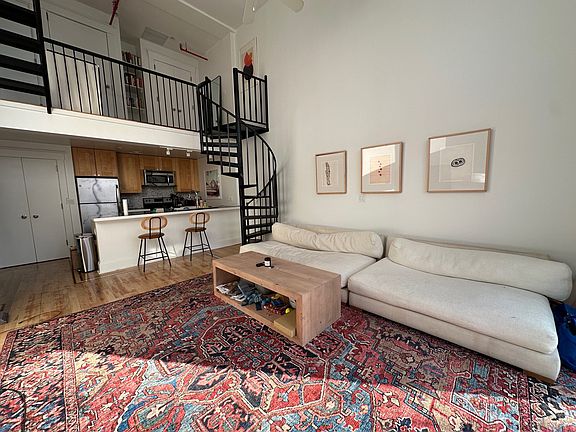 3rd image of 214 Franklin St APT 303