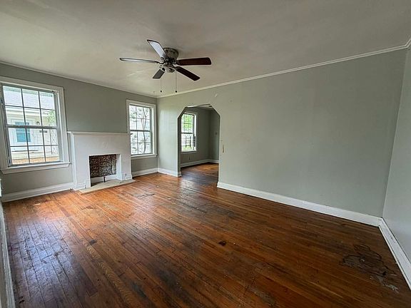 4th image of 3436 Fulton St