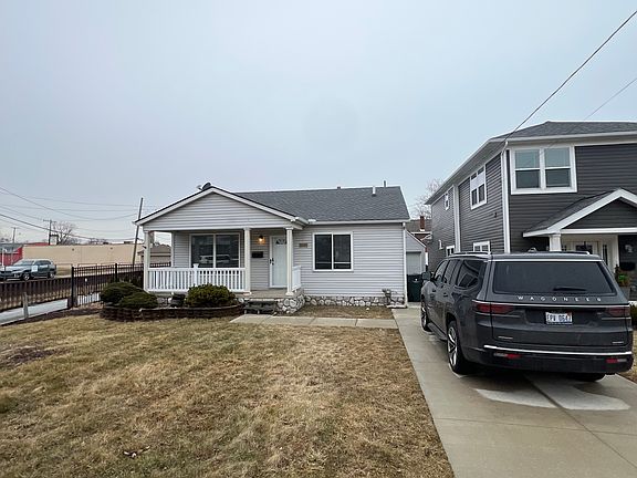 2nd image of 22405 Beach St