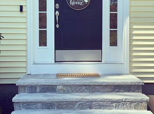 1 Governors Dr, Andover, MA 01810