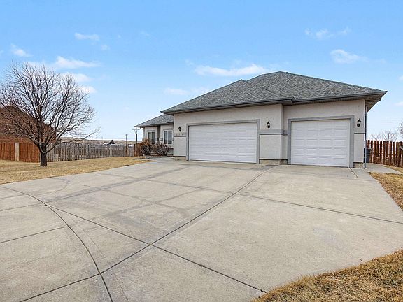 3rd image of 22727 Rando Ct