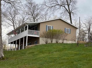 13147 E Hobbieville Rd, Springville, IN 47462
