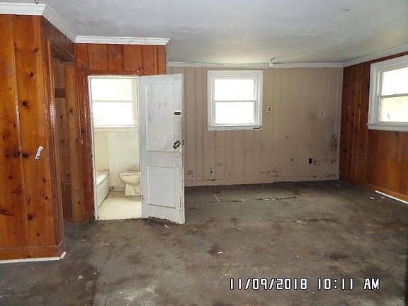 5th image of 2310 Staunton Ave NW