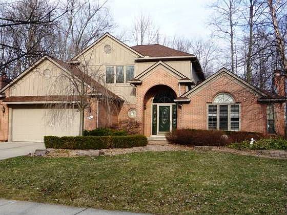 1st image of 45663 White Pines Dr