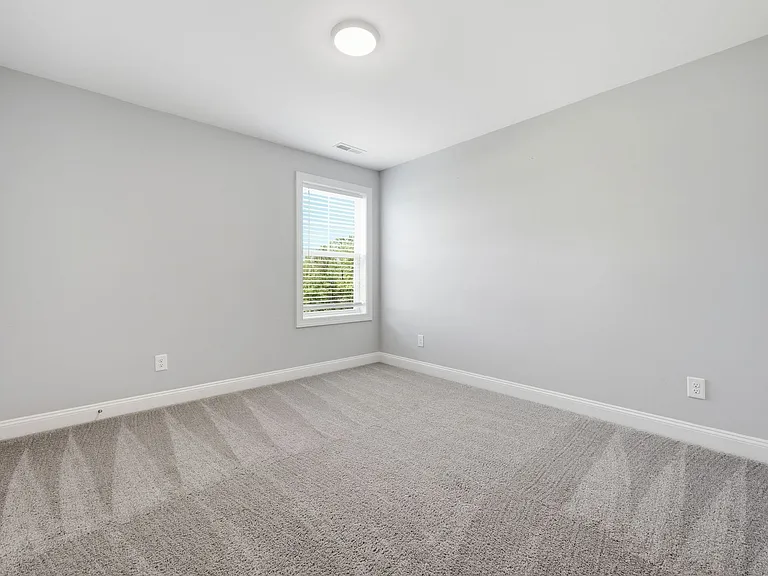 47 Hemming Ct — Photo 24