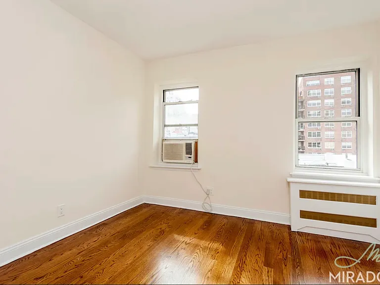440 E 85th St #6J — Photo 2