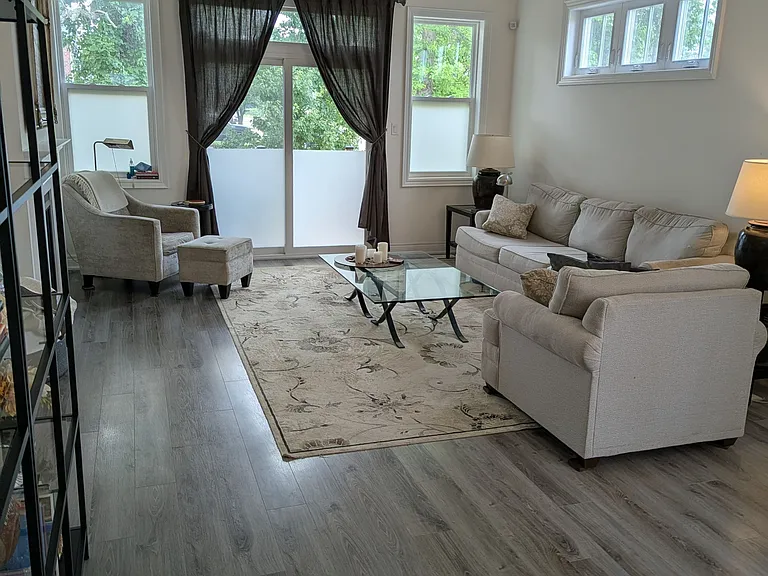 2 Paradise Grv — Photo 9