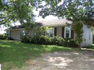 7775 Sayler Rd, Williamsburg, MI 49690