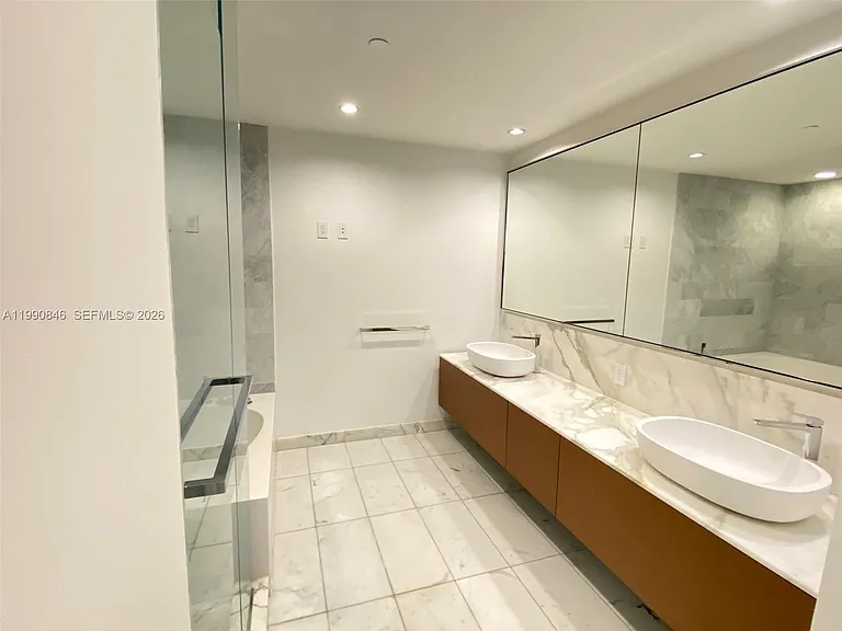 10203 Collins Ave #905 — Photo 10