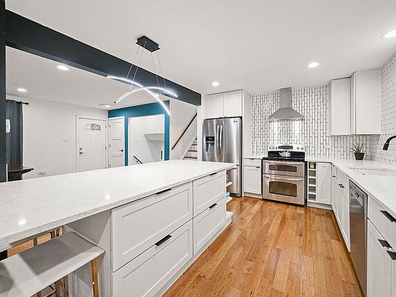 5th image of 15347 Stradford Ln