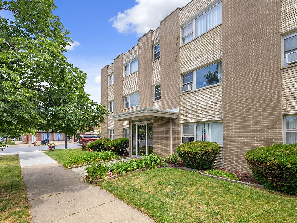 1st image of 6301-6305 S Kilpatrick Ave #6301-3