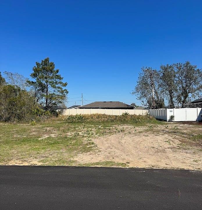 2nd image of 311 HIBISCUS DRIVE