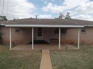 347 Lakeside Dr, Altus, OK 73521