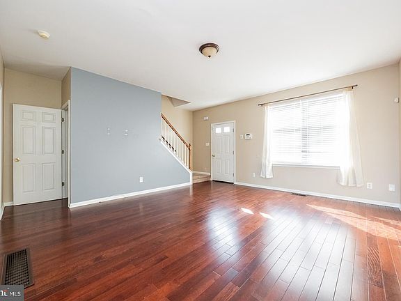 4th image of 350 Andrew Rd